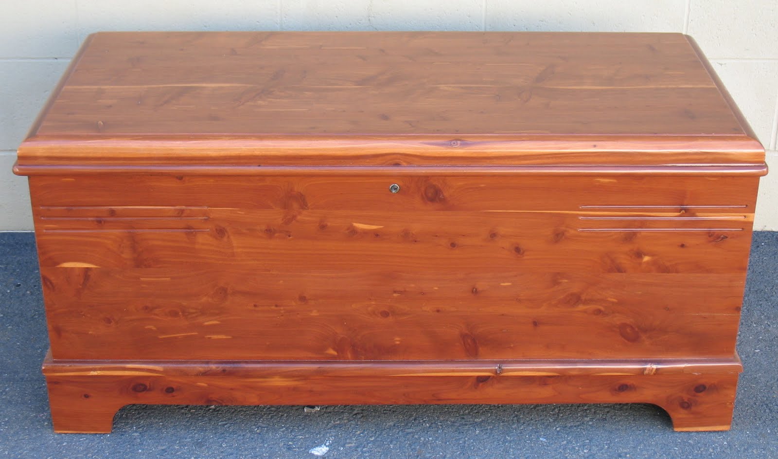 The Craftsman Stained Cedar Chest, Looking Good!!!