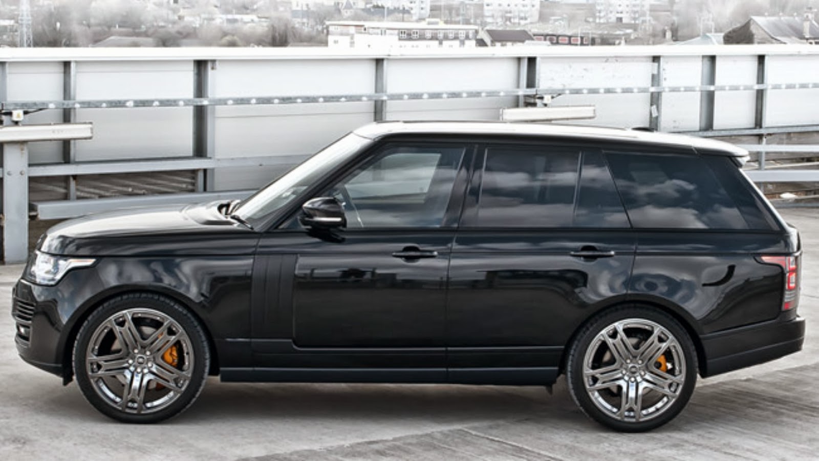 Рендж Ровер Kahn 600