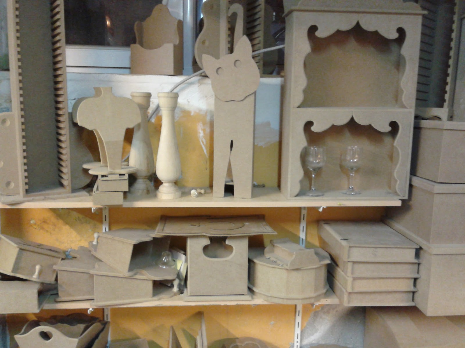 Ahşap boyama sehpa Ahşap boyama sehpa