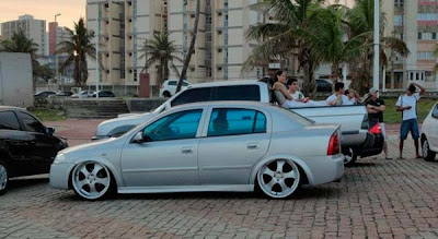 Astra Sedan Rebaixado rodas 20"