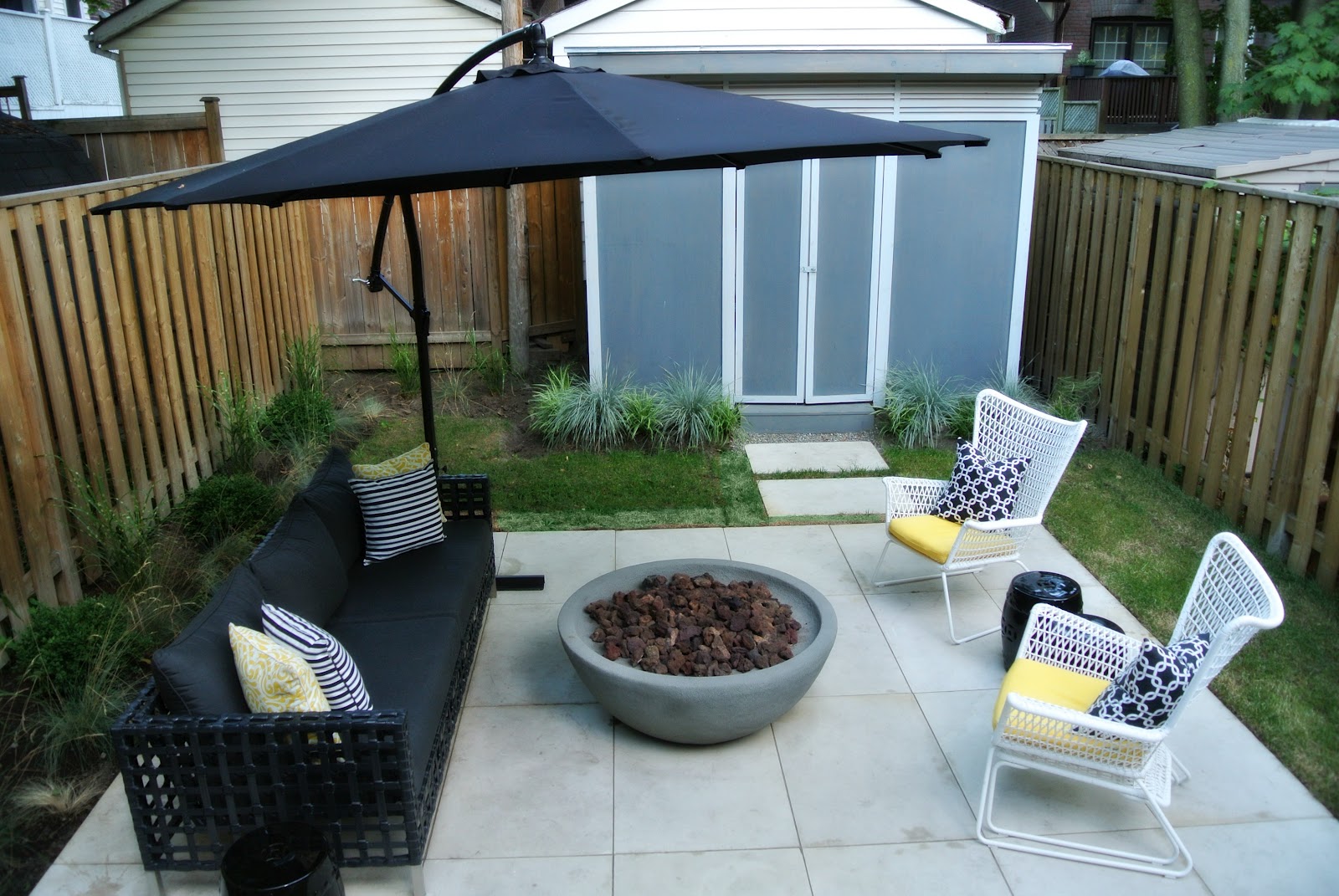 Loveshack Chic LANDSCAPE CHRONICLES Urban Backyard Makeover Loveshack Chic LANDSCAPE CHRONICLES Urban Backyard Makeover