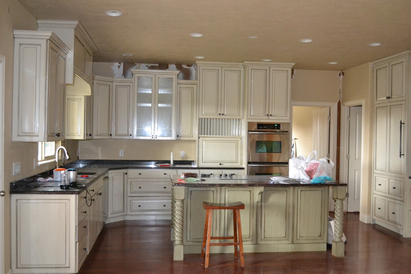 Change kitchen cabinet color Paint Colors with White Cabinets to Go