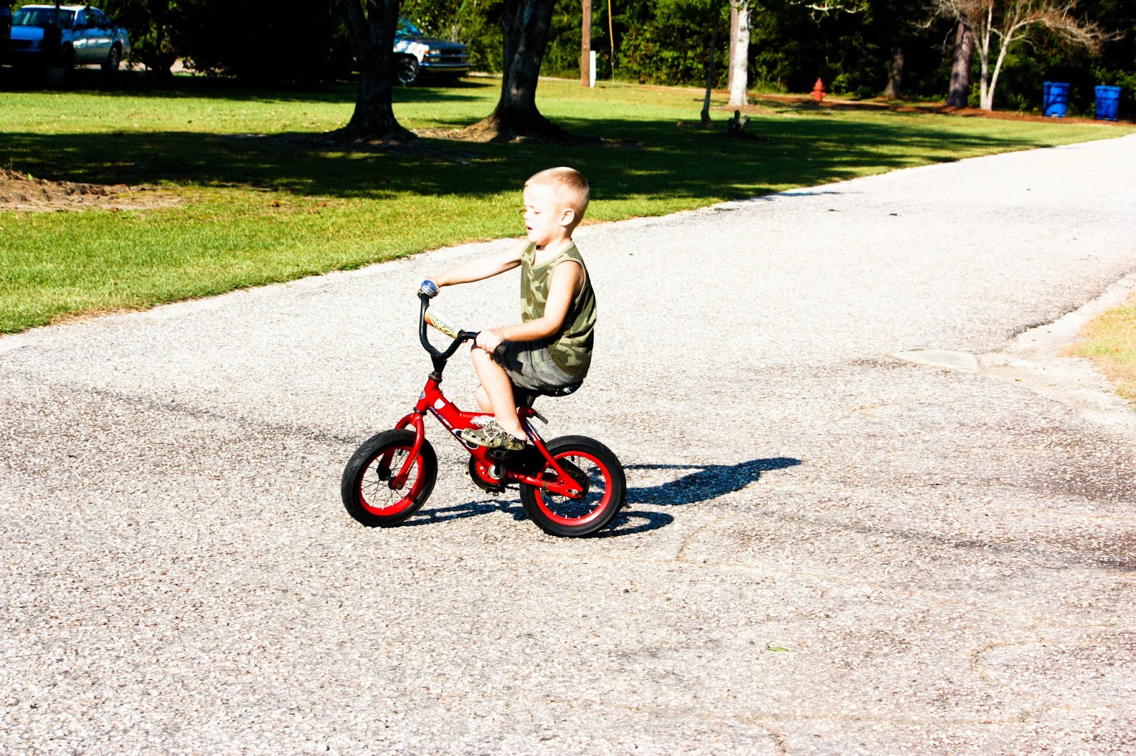 My Kid Collection I can ride my bike with no training wheels!!
