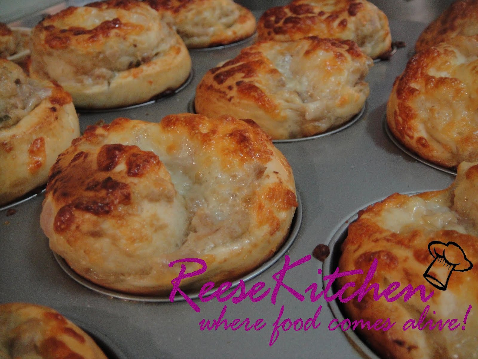 ReeseKitchen Tuna Cheese Rolled Buns