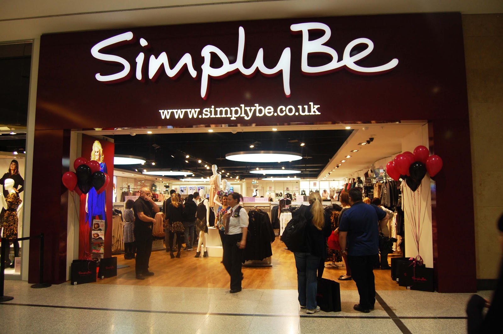 Nov 20, · This is Simply Be. Stay ahead of the curve, get plus size fashion at your fingertips and enjoy shopping without the stress with the Simply Be app! We want our customers to be confident in their curves and believe that style shouldn’t come with a dress size/5().