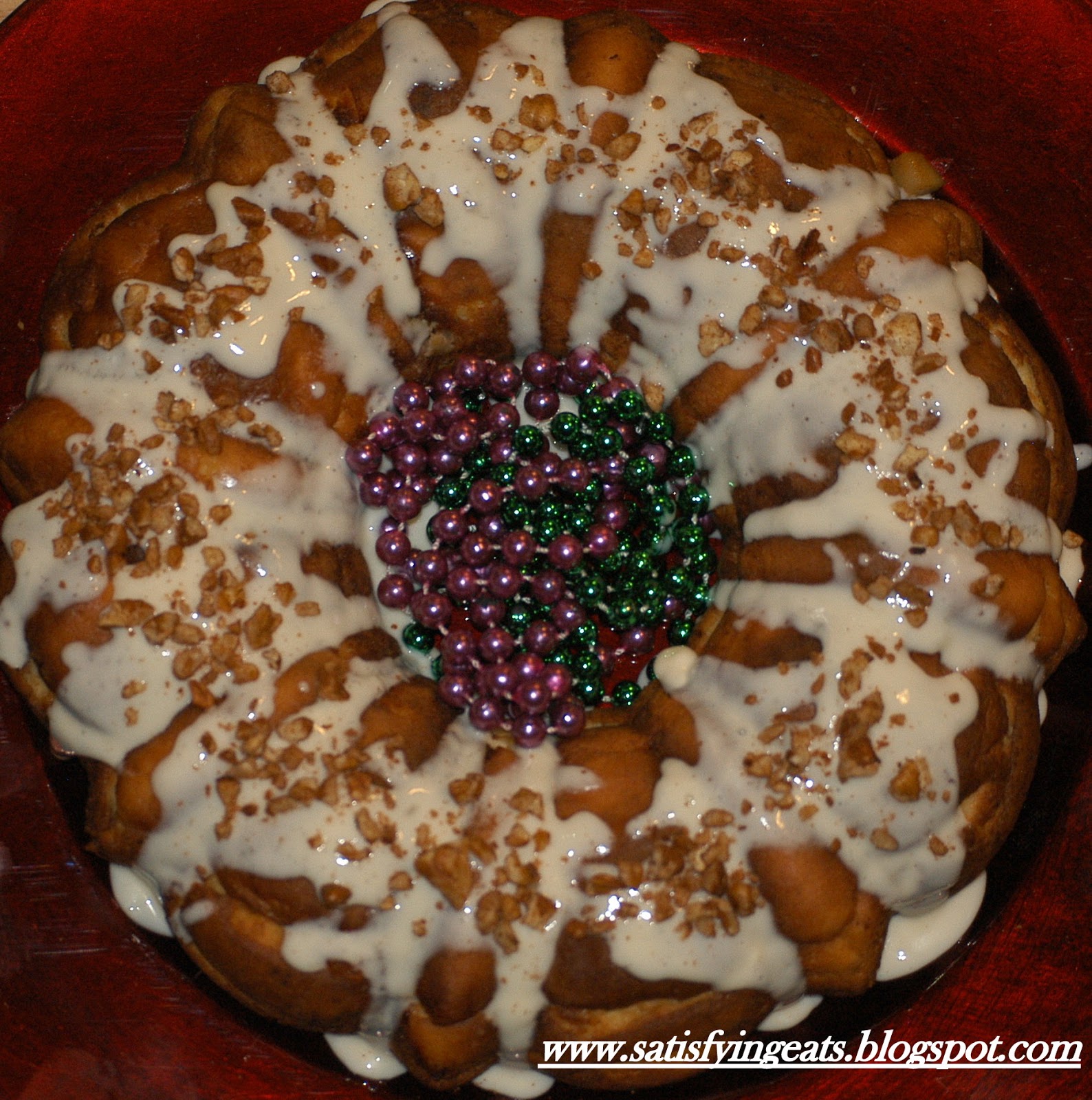 Satisfying Eats **World's First Grain & SugarFree King Cake** (with