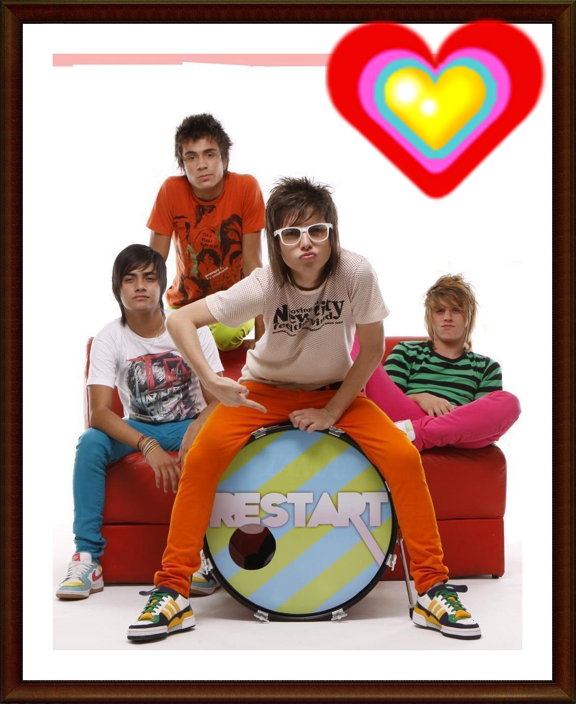 http://4.bp.blogspot.com/-M4YN1gVxTx4/Tb8sSRlijqI/AAAAAAAAABI/jD-CY8GPahg/s1600/background.jpg