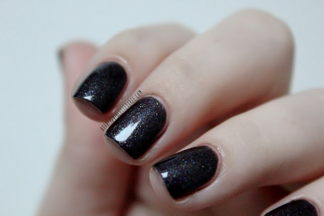 Catrice Steel my heart Brushed metal effect