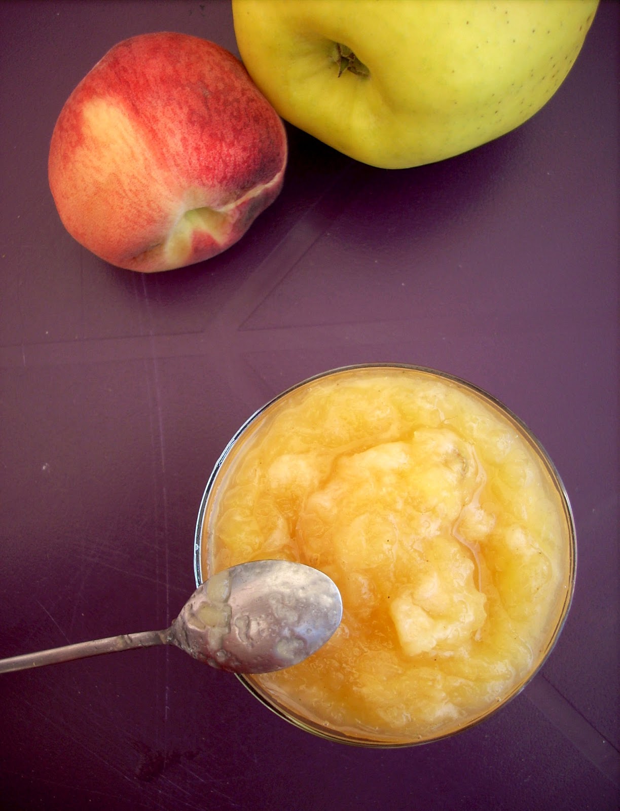 La Femme à Tête de Chou Compote Pomme / Pêche