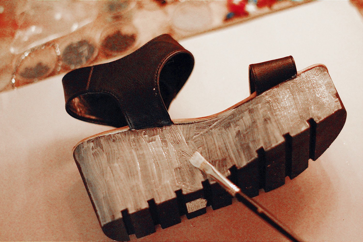 DIY GLITTER PLATFORM SHOES kayla hadlington