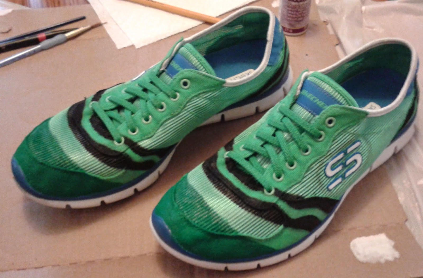 Scribbles CrayonInspired Footwear My Very First DIY Tutorial!