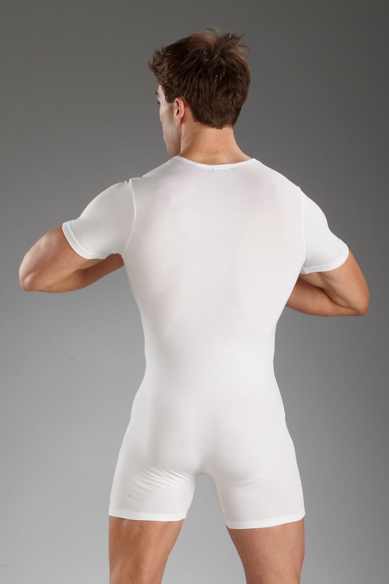 Do You Put An Undershirt Under A Onesie at William Winkelman blog