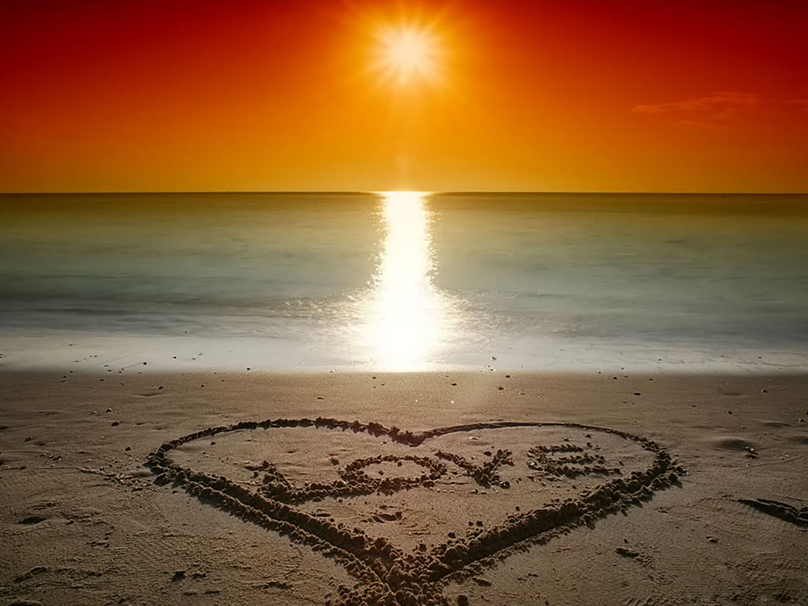 wallpapers: Valentine's Beach Love Wallpapers