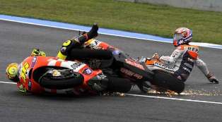 Marco Simoncelli Dead: Italian Motorcycle Rider Dies In Malaysian Marco Simoncelli Dead: Italian Motorcycle Rider Dies In Malaysian
