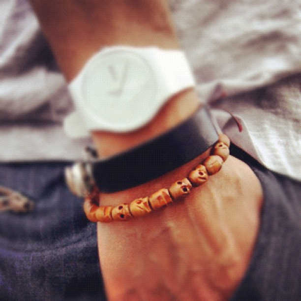 F.A.M.E How To Wear Wrist Accessories ( Man's edition )