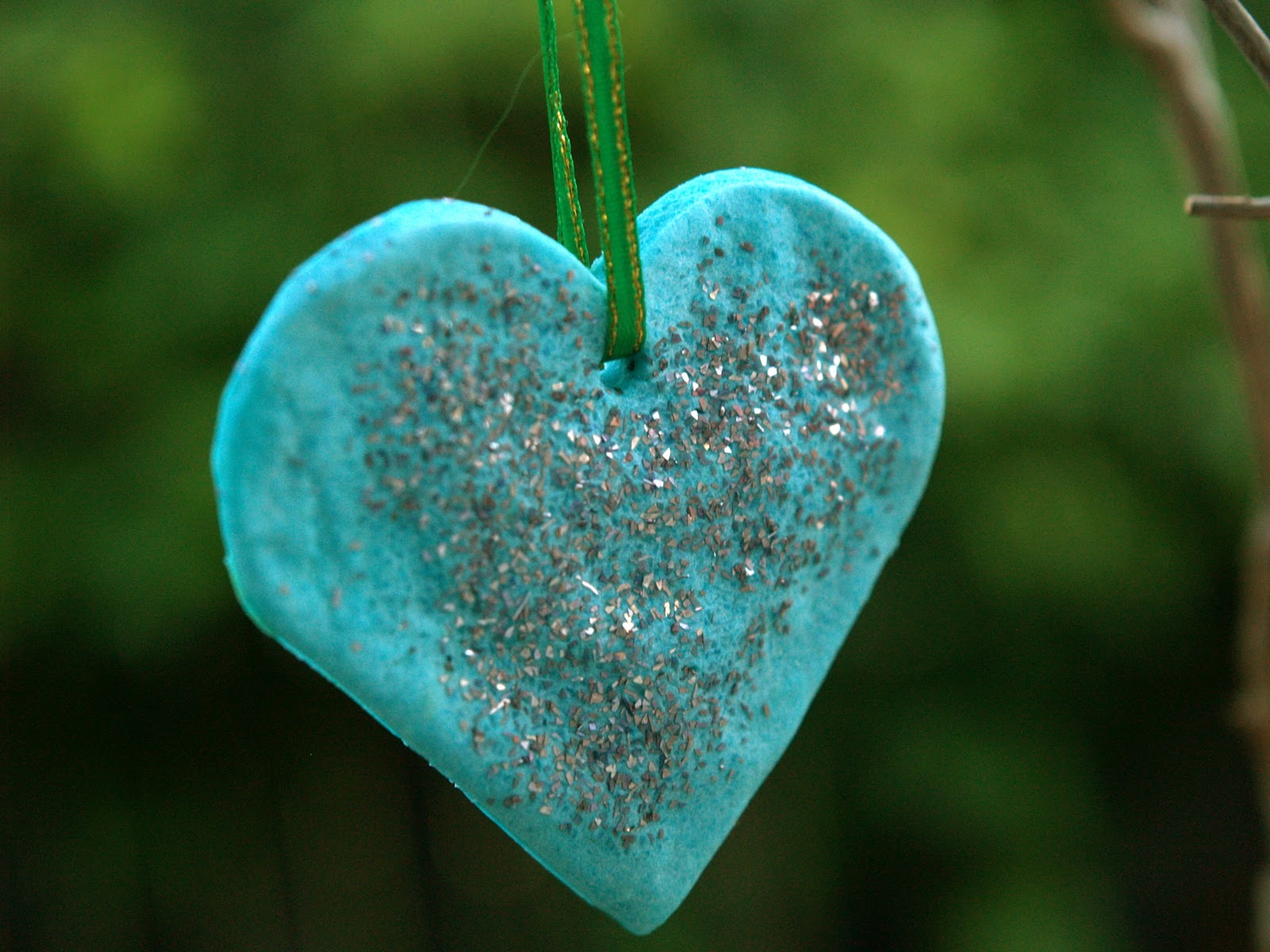 How to make Playdough Christmas Ornaments The Magic Onions