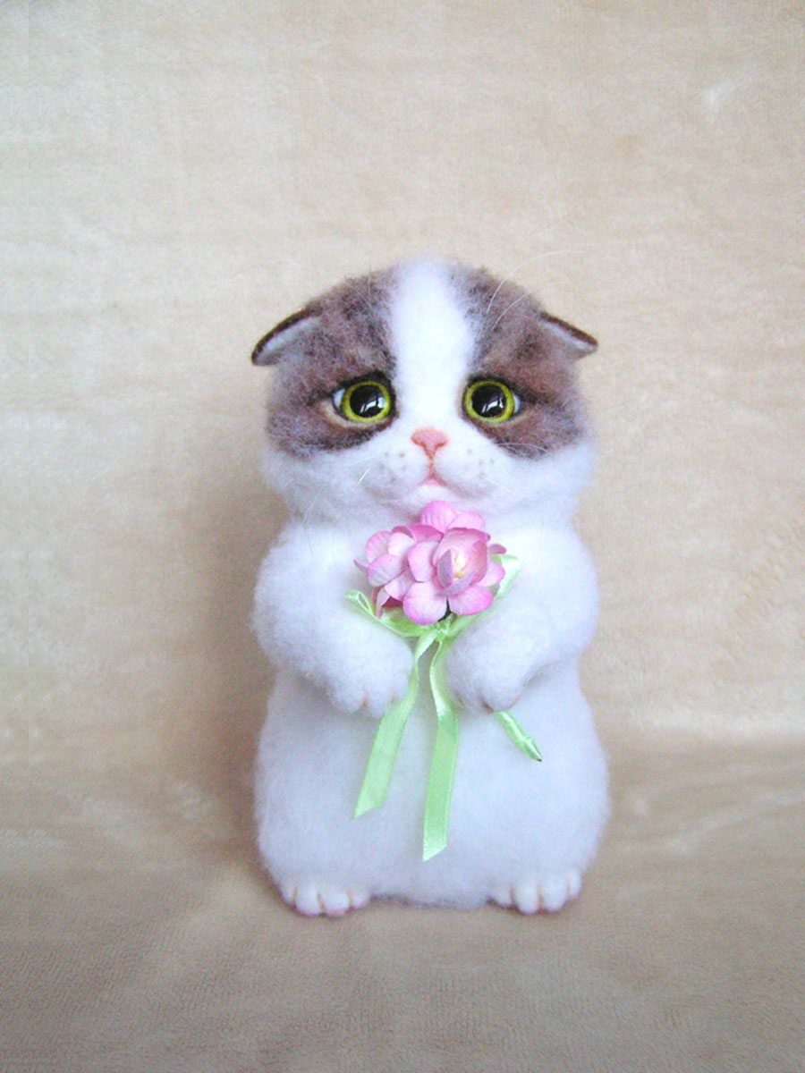 вислоухий котенок , авторская игрушка. needle felted cat