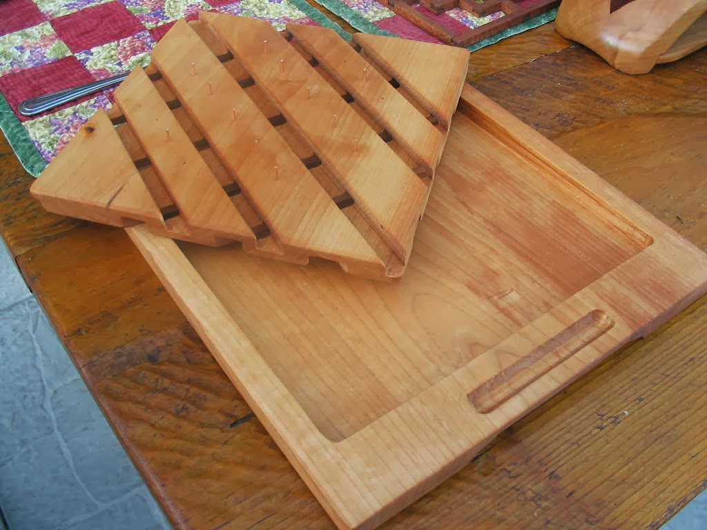 Meat Carving Board with Spiked Trivet Tom'nDian Thornton's Spot