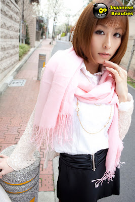 View image Akari Asahina Beautiful Seen Wearing Mini Skirts Akari Asahina Beautiful Seen Wearing Mini Skirts