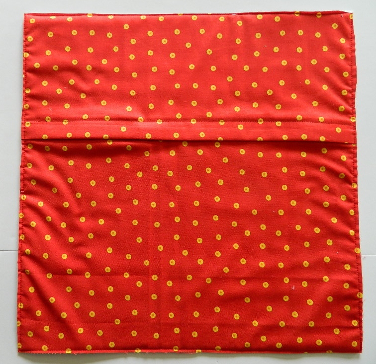 s.o.t.a.k handmade installing zipper closure in a pillow cover {tutorial}