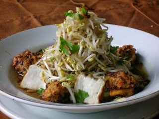 Lontong Balap resep lontong balap enak cara bikin lontong balap asli