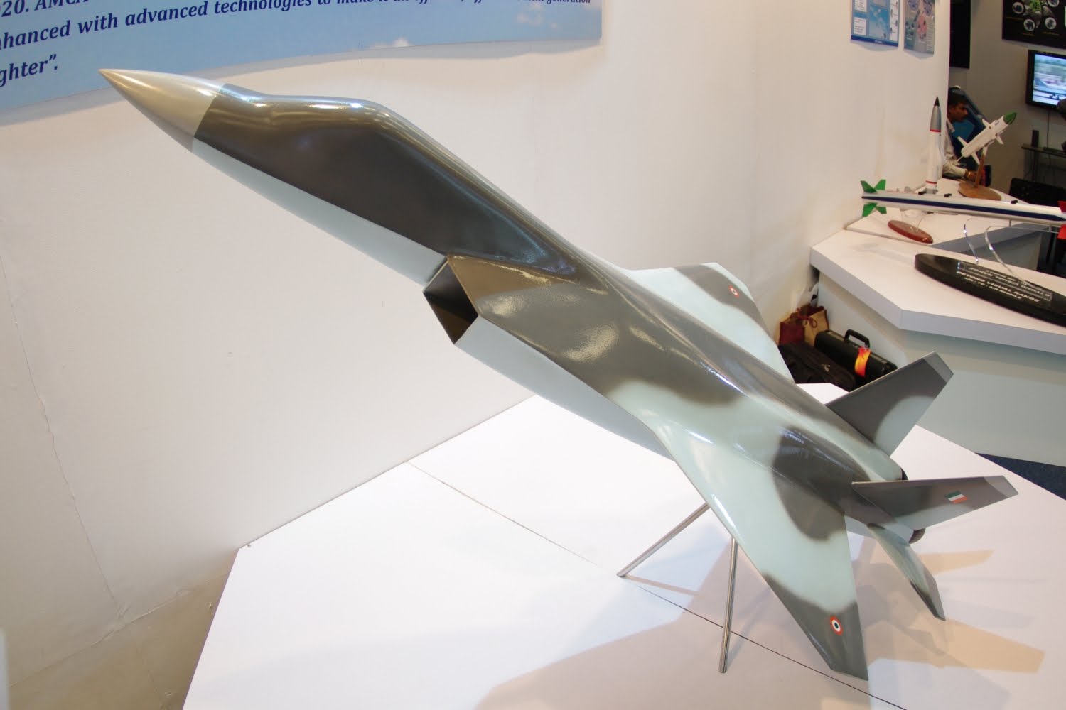 http://4.bp.blogspot.com/-MGGtYjH5TvA/TlY6htLzc6I/AAAAAAAAAjM/UyA7FHUbhIM/s1600/Indian_Advanced_MCA_5th_Generation_Fighter_Jet_.jpg