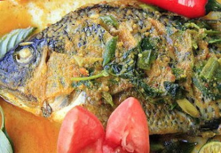 Ikan Mas Woku Khas Manado