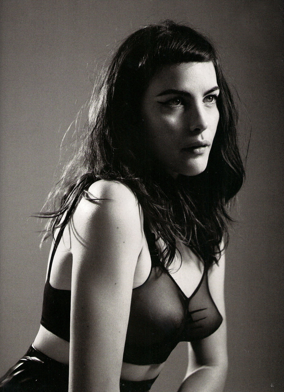 http://4.bp.blogspot.com/-MHFMrRVrkhs/T99cURnrx_I/AAAAAAAAJPs/AnCzIMCMAck/s1600/LIV+Tyler.jpg