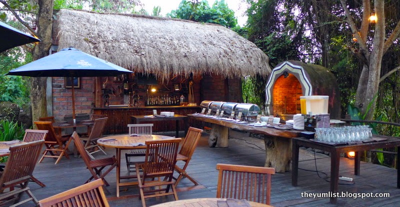 Nkuchiro BBQ Grill bali safari and marine park