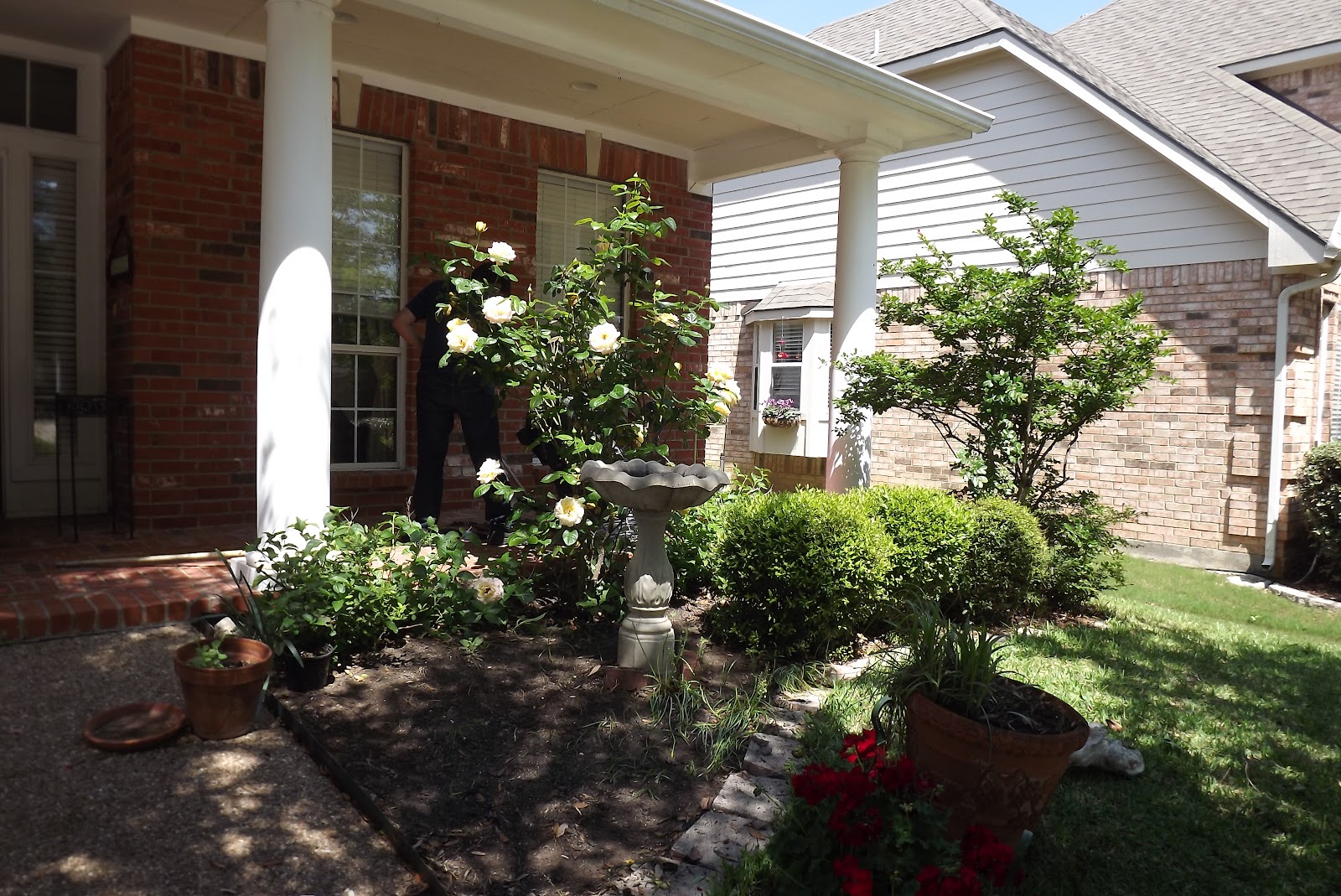 Transformation Tuesday {Pretty Up The Front Porch} Simple.Beautiful.Life.