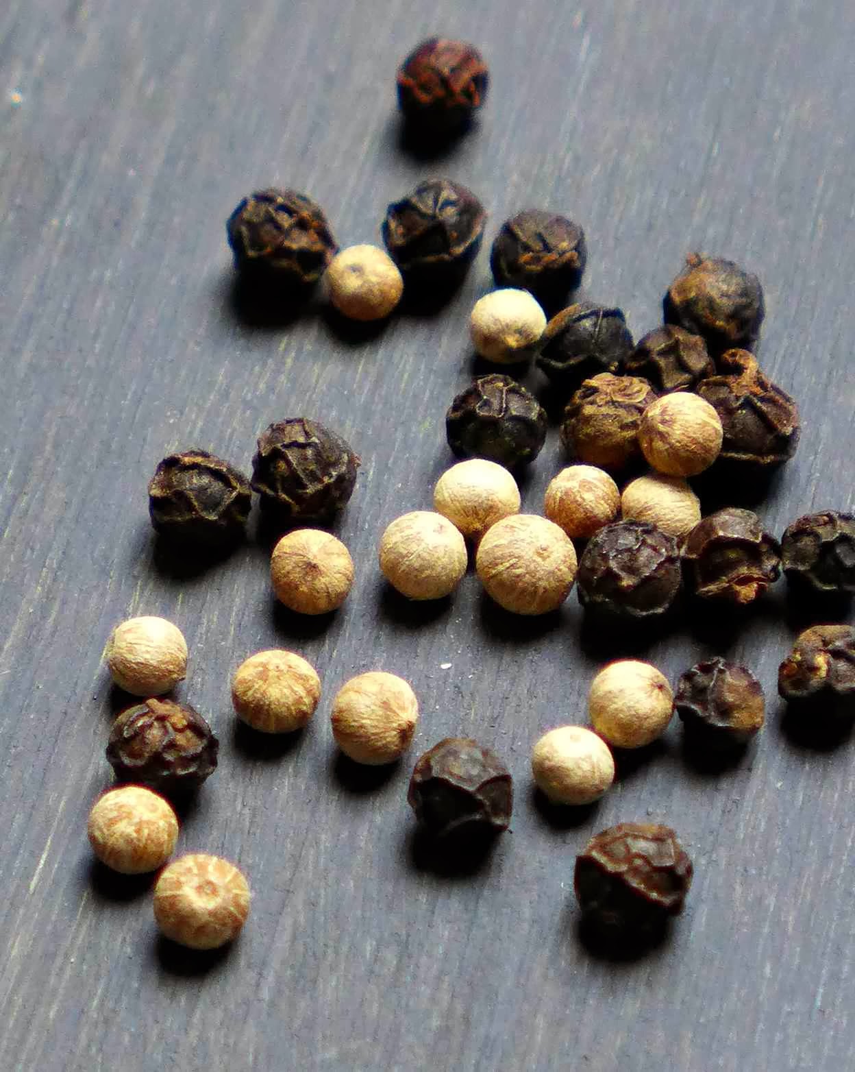 Boeuf grillé, sauce Lok Lak au poivre de Kampot (Cambodge)