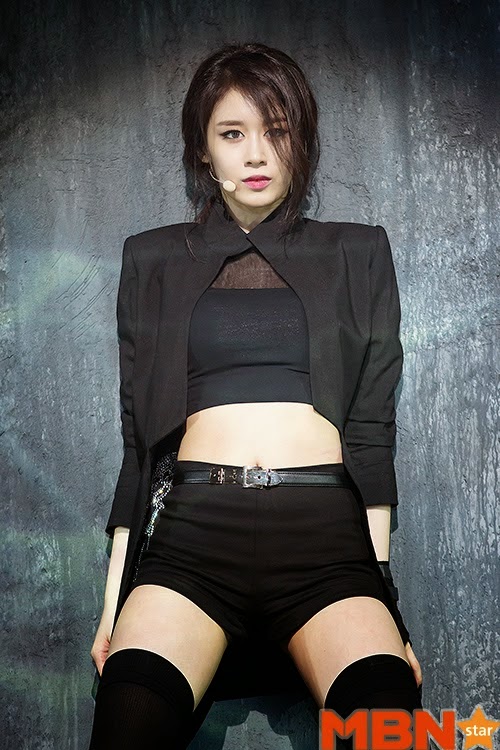 Jiyeon debuts with 'Never Ever' . M! Countdown | Daily K Pop News