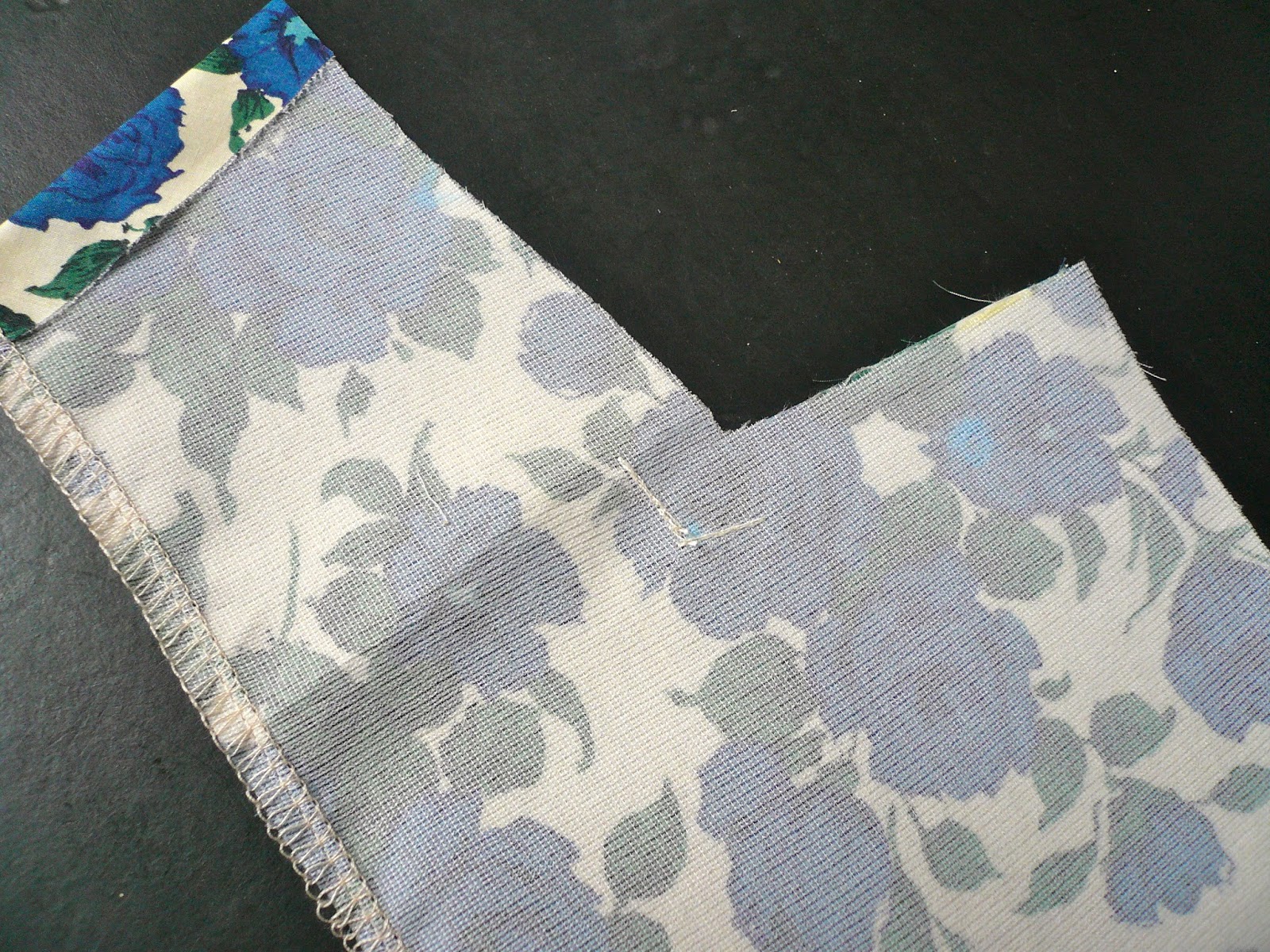 Handmade Jane Tutorial attaching a collar and facings to a shirt dress