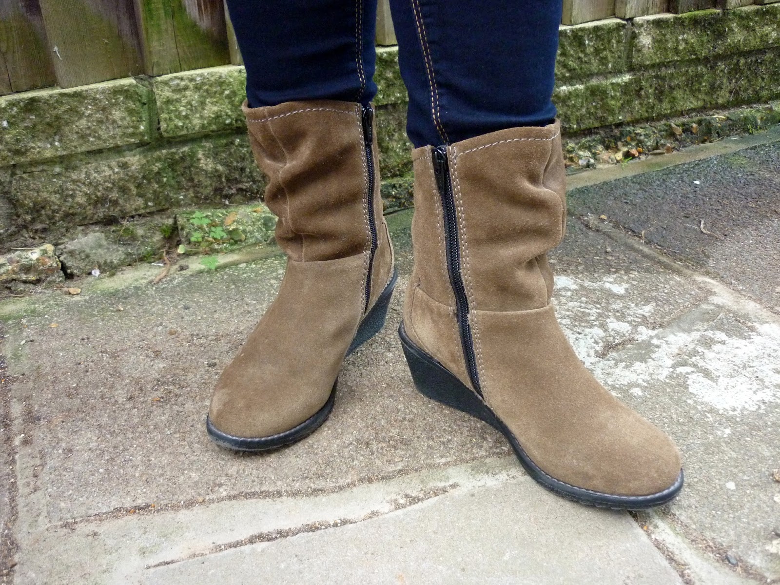 Dorothy Perkins Petite Jeans, Marks & Spencer Wedged Boots | Petite Silver Vixen