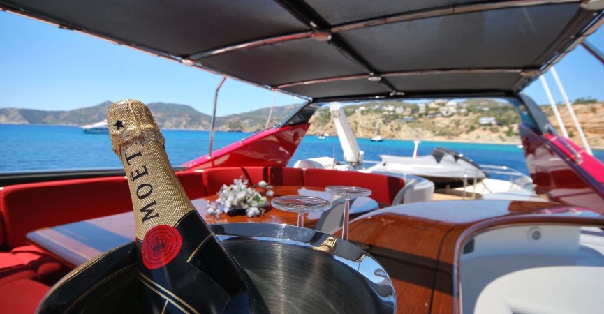 alquiler de barcos en ibiza. alquiler barcos ibiza. alquiler de barcos en ibiza. alquiler barcos ibiza. alquilar yates en ibiza. barcos de alquiler en ibiza