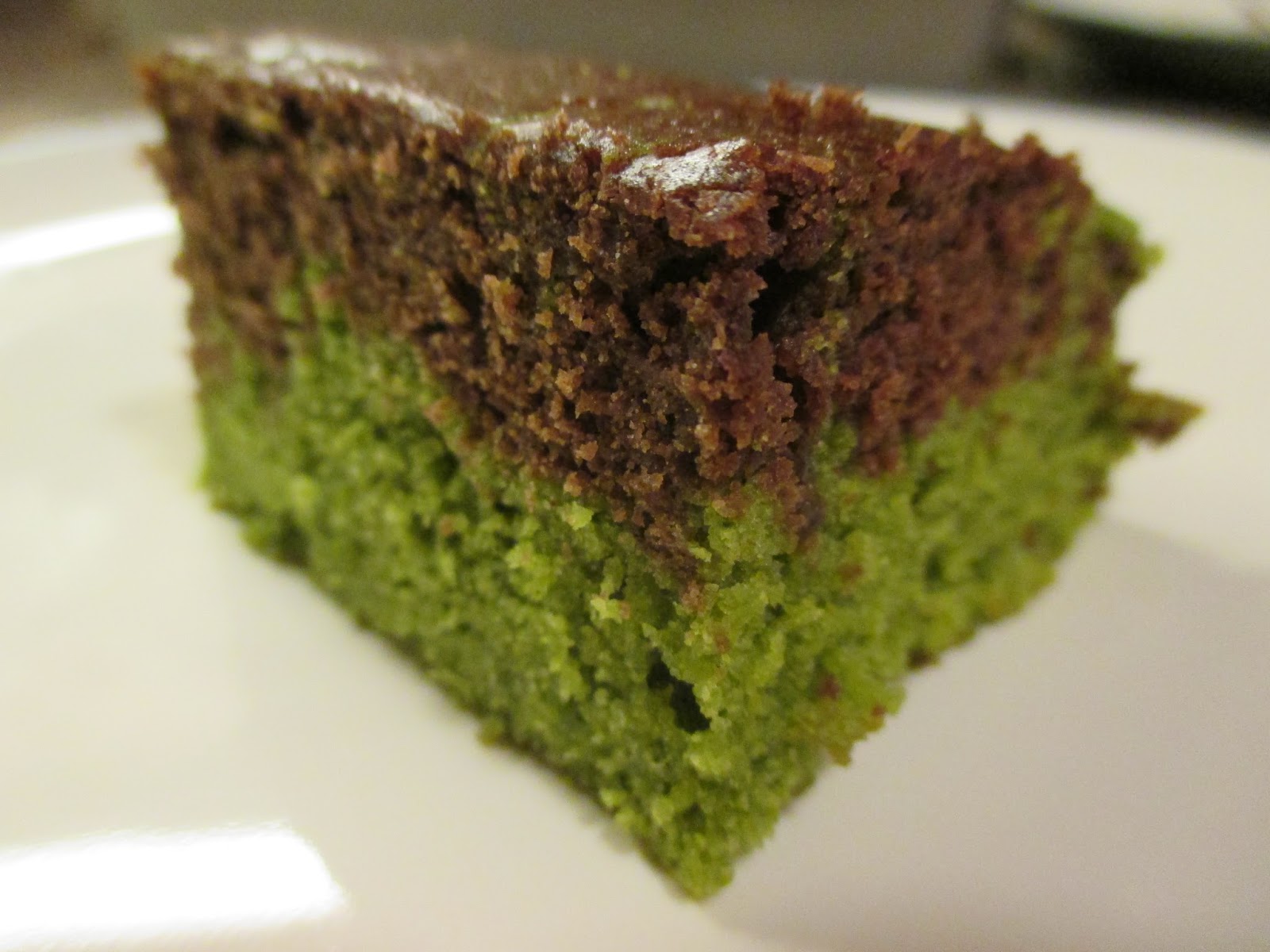 ThisIsWhyKtcIsHot Green Tea Chocolate Cake