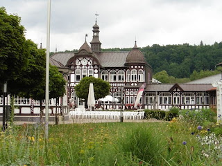 zum Vergrößern bitte anklicken