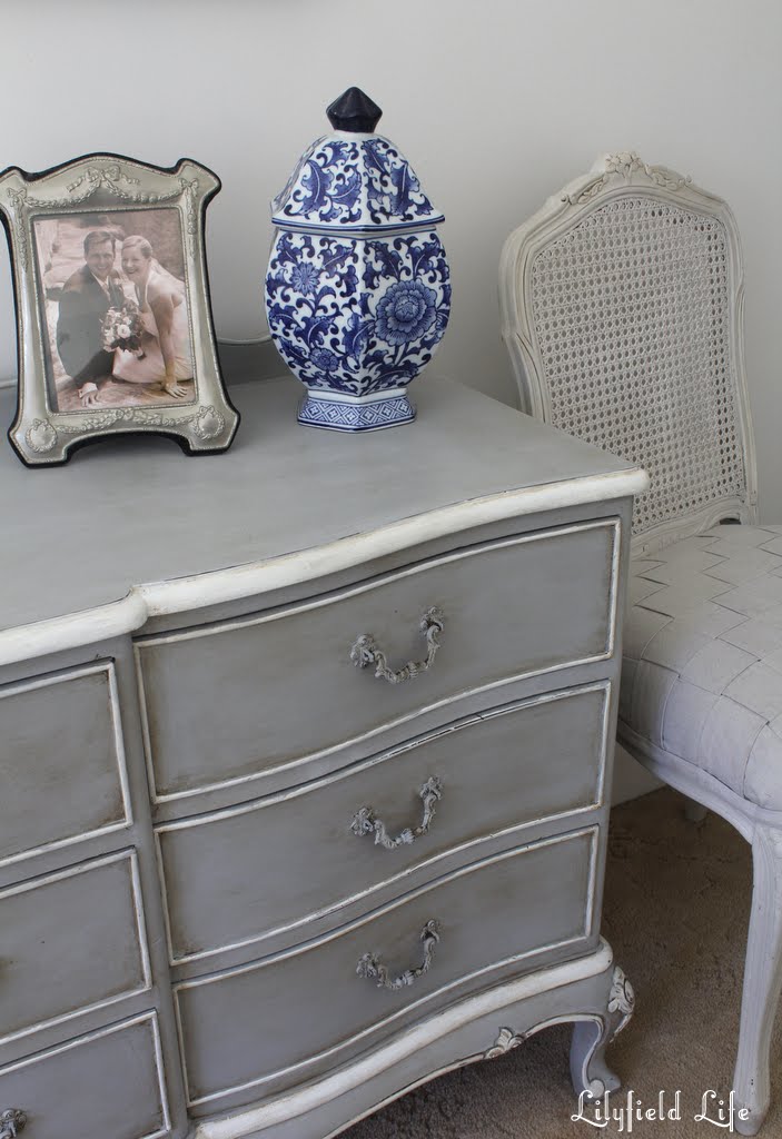 Lilyfield Life French Châteaux Chest of Drawers in Paris Grey