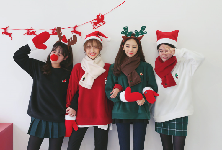 korean christmas outfit