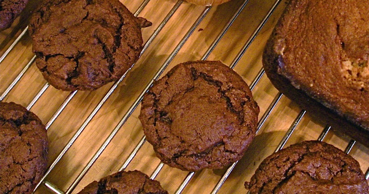 Double Chocolate Cookies With Nuts Double Chocolate Cookies With Nuts