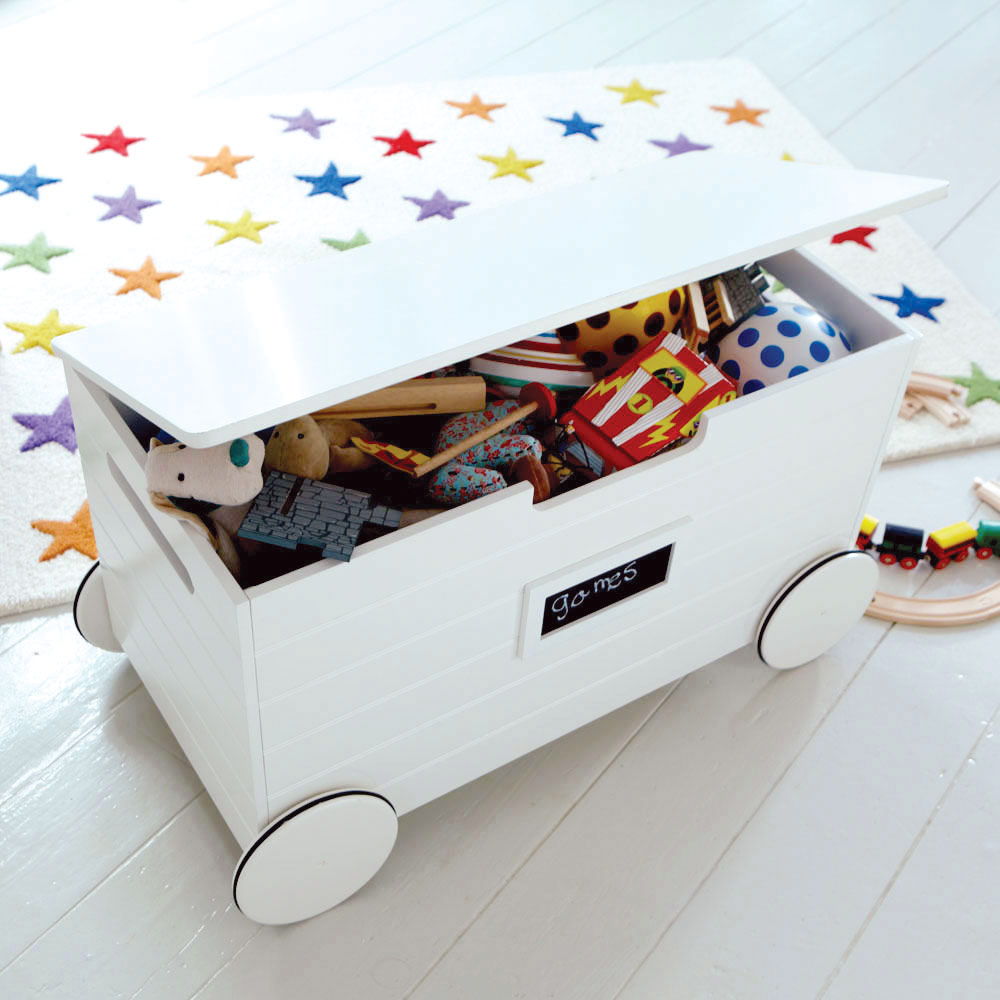 Dreams and Wishes Easy Christmas toy tidyups.