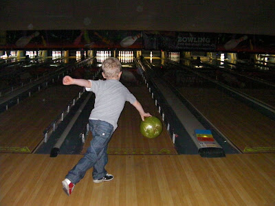 5 year-old bowling green ball at bowlplex portsmouth