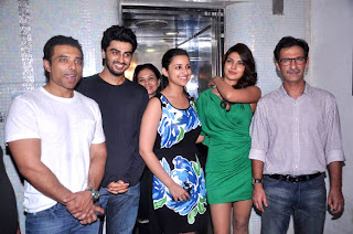 Celbs at Ishaqzaade's success party 