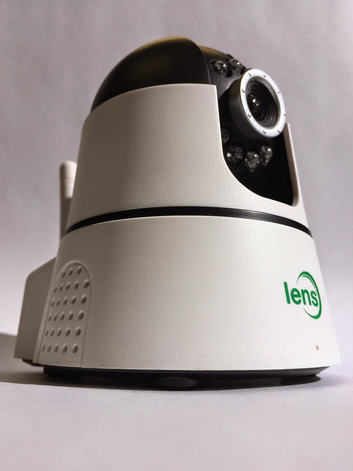 Recon 720p High Resolution WiFi Wireless P2P IP Camera Review
