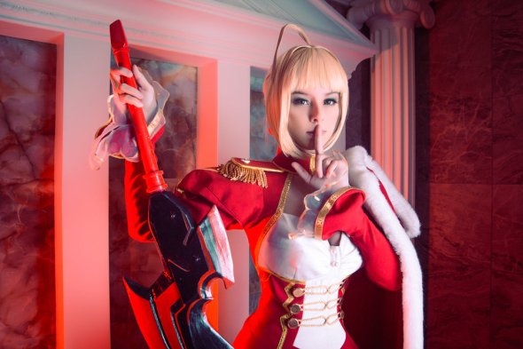 A bela cosplayer Helly von Valentine Helly von Valentine disharmonica deviantart cosplay modelo sensual animes