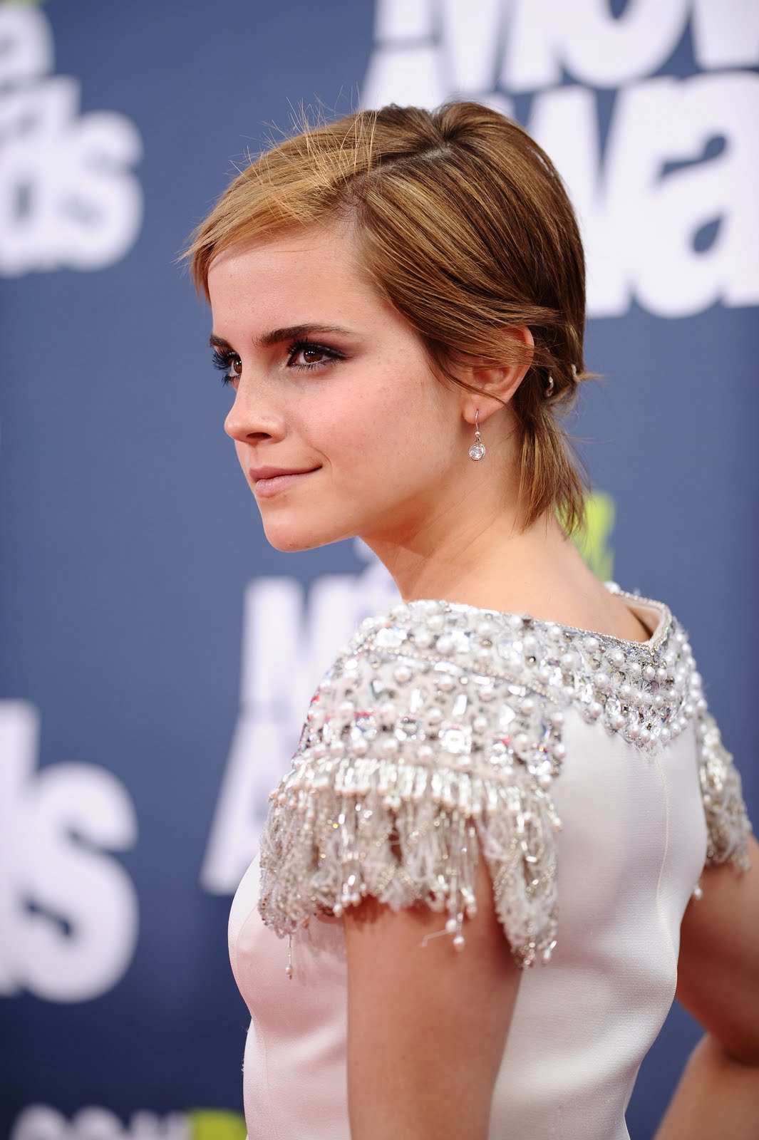 http://4.bp.blogspot.com/-MPFngv6Ap5A/Tex64r6byWI/AAAAAAAAAvs/IZaCmT4ljMQ/s1600/mtvmovie11-045.jpg