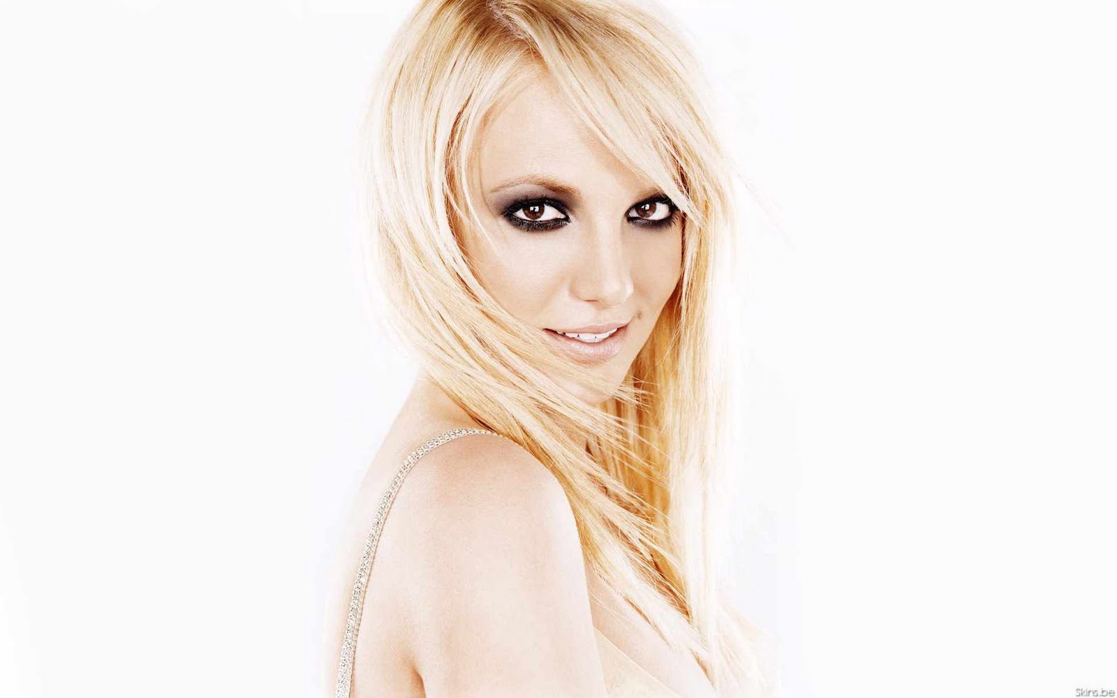 http://4.bp.blogspot.com/-MPsqN6t86ko/TeCo6ncSroI/AAAAAAAAAyg/IayX_NtKTf0/s1600/britney-spears-1920x1200-30931.jpg