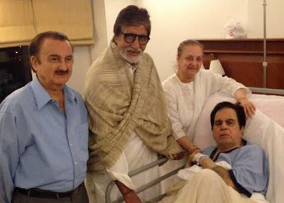 Amitabh Bachchan visits Dilip Kumar in hospital 