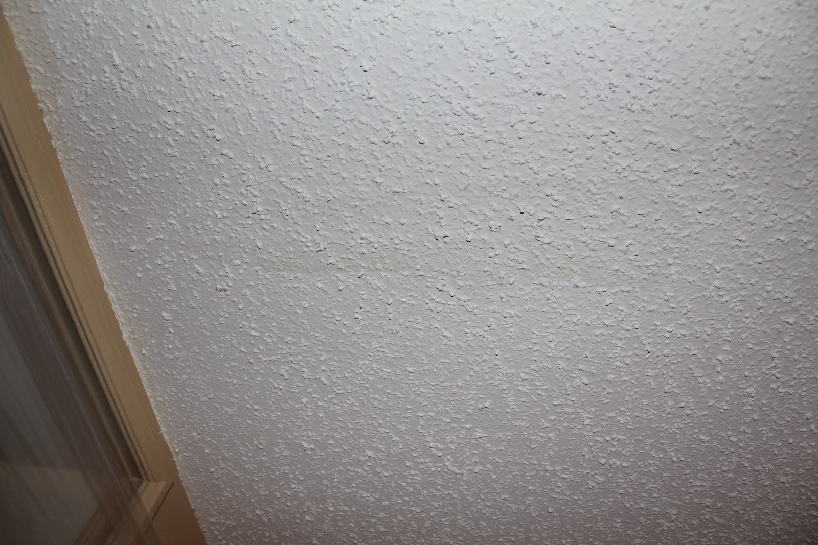 Popcorn texture removal, Knockdown application, step 2 Inspecting the