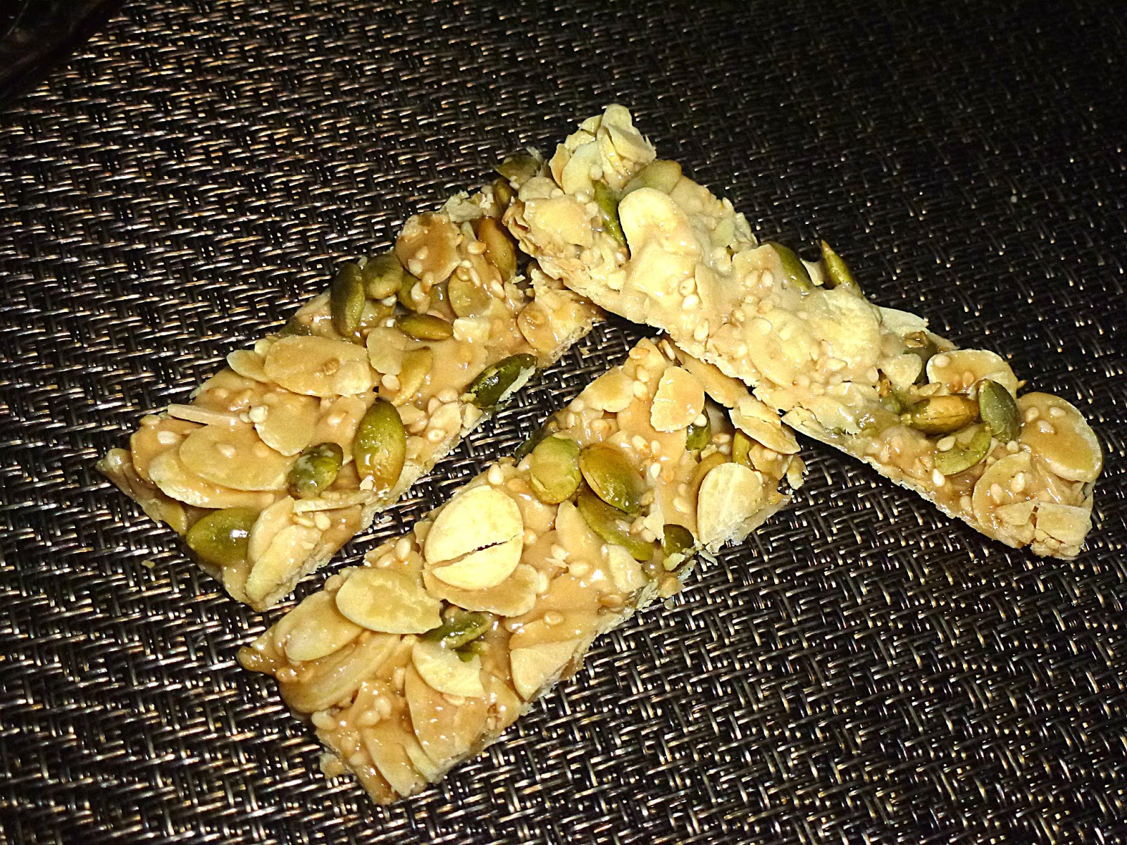 With Love: Resepi Crunchy Caramel Almond/Caramel Nut's ...